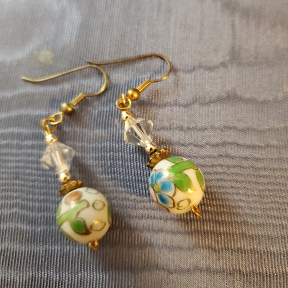 Handmade beautiful Earrings - Picture 7 of 8